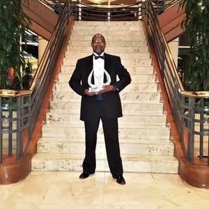 Meet your Posher, Leland